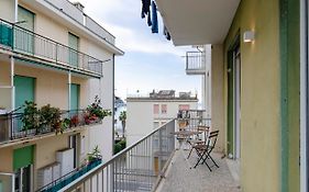 Joivy Spacious 2-Bedroom Flat With Balcony Near Beach In Sestri Levante
